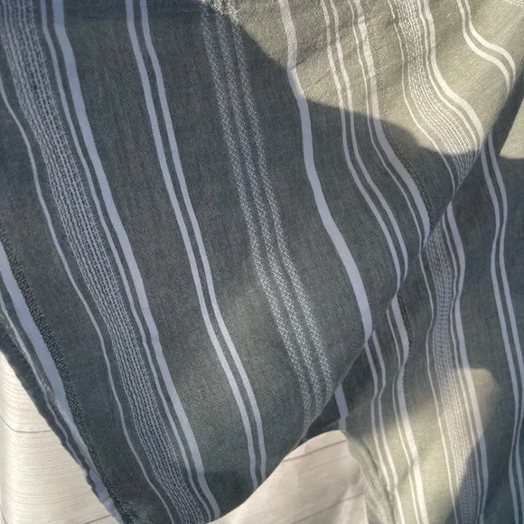 NWT Linen Blend Light Olive White Stripe Baggy Boho Front Tie Top - Picture 6 of 9